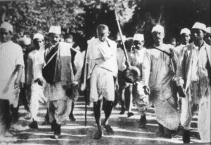 Gandhi under saltmarsjen 1930