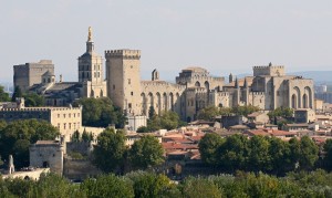 Pavepalasset i Avignon i Sør-Frankrike. Bilde: Jean-Marc ROSIER (de/from http://www.cjrosier.com + http://www.gordes-immobilier.com) [CC-BY-SA-3.0 (http://creativecommons.org/licenses/by-sa/3.0/)], via Wikimedia Commons